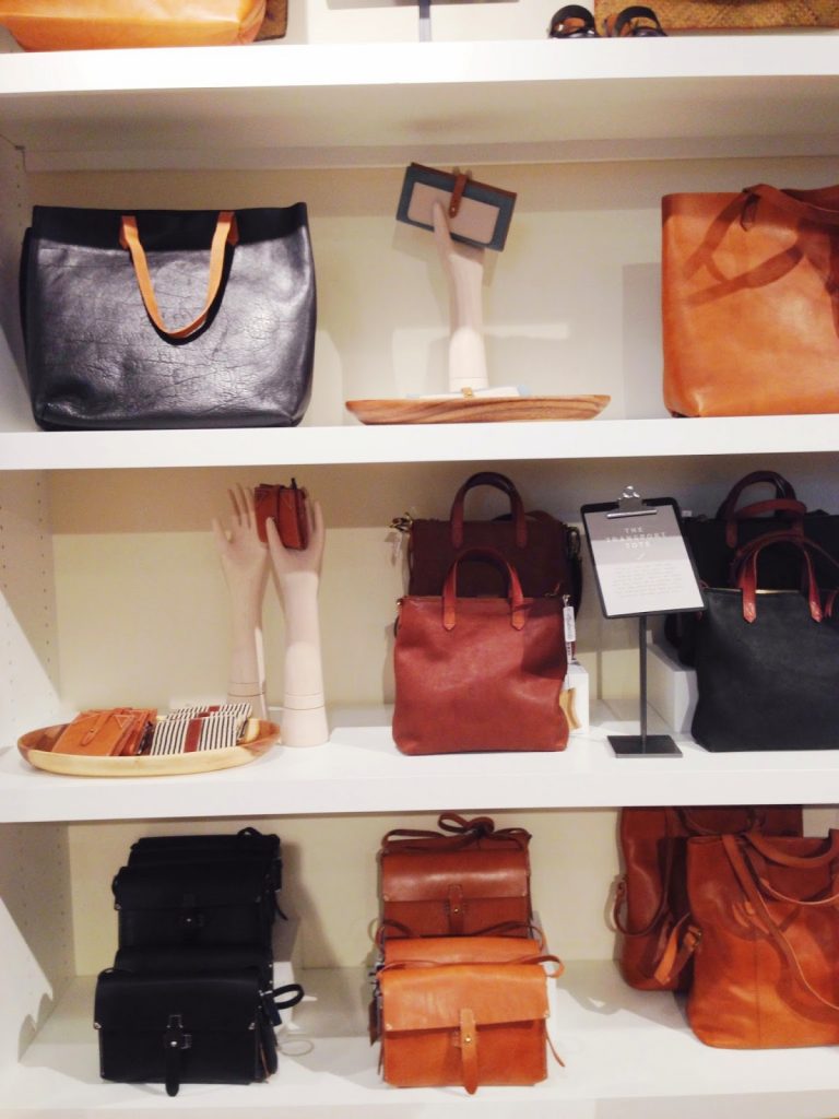 madewell portland fashion blogger retail store jcrew tote bag