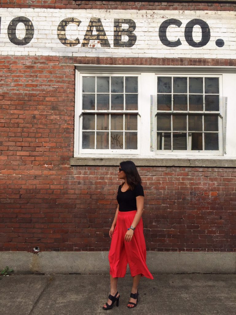 culottes, split skirt, gauchos, outfit of the day, fashion blogger, portland blogger, pdx street style, black sunglasses, black scrappy sandals, pink, theptowngirls culottes, split skirt, gauchos, outfit of the day, fashion blogger, portland blogger, pdx street style, black sunglasses, black scrappy sandals, pink, theptowngirls