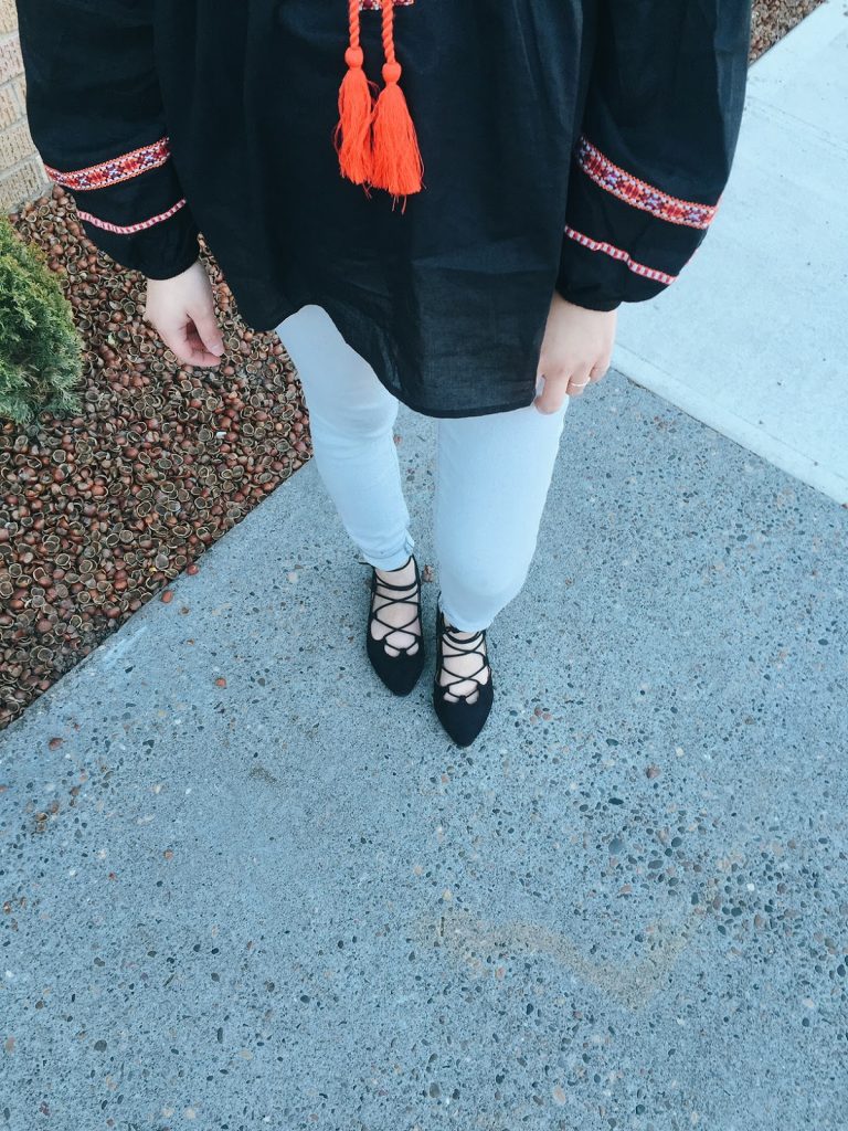 boho blouse with tassels, gray jeans, lace up flats, black fedora hat, sunglasses, spring 2016, affordable fashion, thirty bucks, dress the bump, bump style, portland fashion blogger, pdx street style, boho blouse with tassels, gray jeans, lace up flats, black fedora hat, sunglasses, spring 2016, affordable fashion, thirty bucks, dress the bump, bump style, portland fashion blogger, pdx street style,