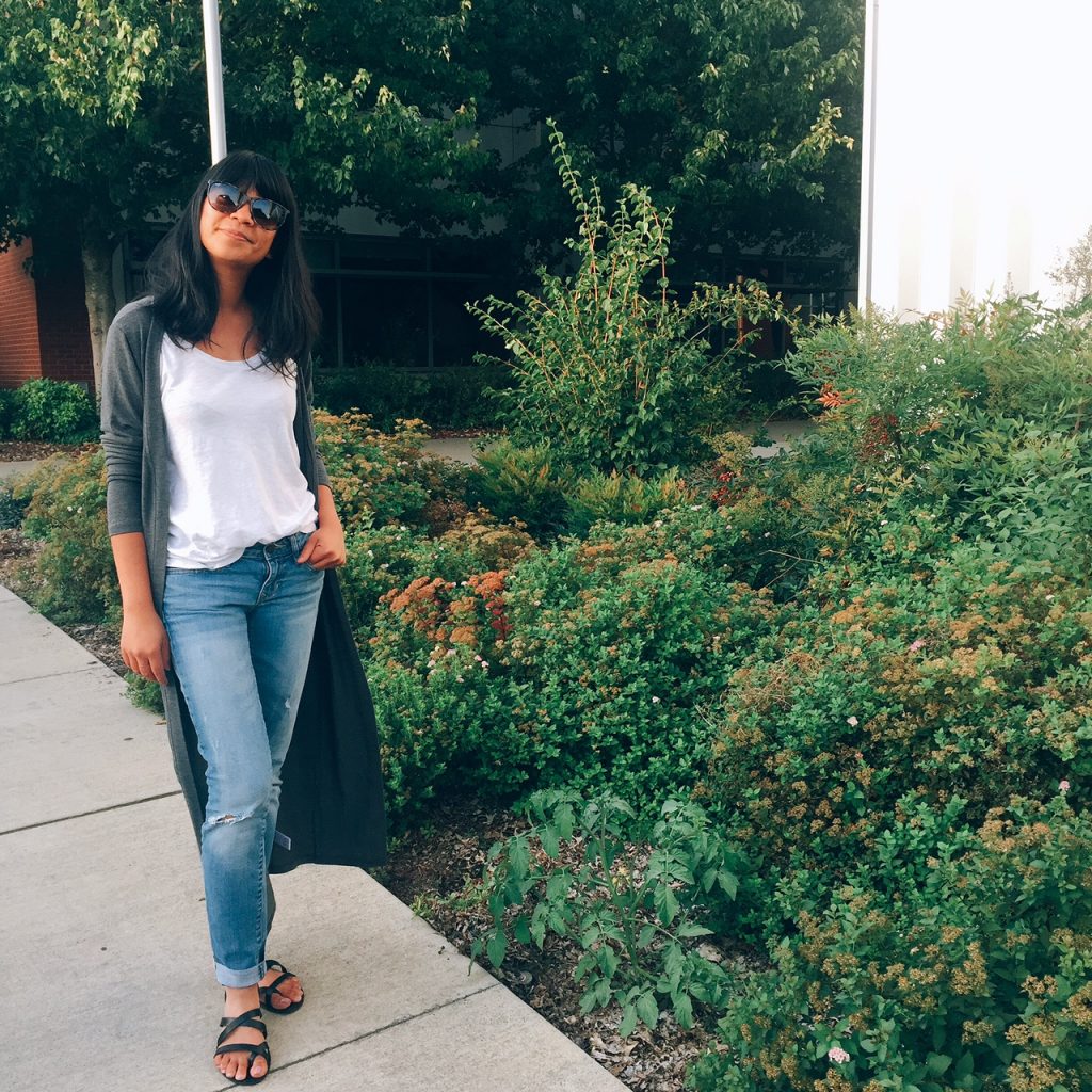 portland blogger, fashion blogger, yala designs, long grey cardigan, fall outfit 2017, basics, ripped jeans, white shirt, strappy sandals, locally owned, giveaway, freebies, sponsored portland blogger, fashion blogger, yala designs, long grey cardigan, fall outfit 2017, basics, ripped jeans, white shirt, strappy sandals, locally owned, giveaway, freebies, sponsored