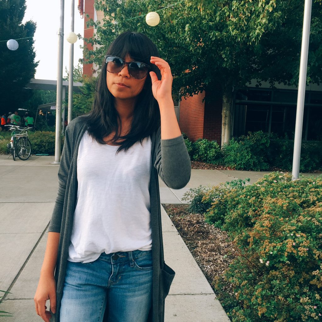 portland blogger, fashion blogger, yala designs, long grey cardigan, fall outfit 2017, basics, ripped jeans, white shirt, strappy sandals, locally owned, giveaway, freebies, sponsored portland blogger, fashion blogger, yala designs, long grey cardigan, fall outfit 2017, basics, ripped jeans, white shirt, strappy sandals, locally owned, giveaway, freebies, sponsored