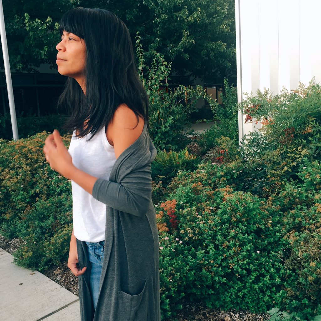 portland blogger, fashion blogger, yala designs, long grey cardigan, fall outfit 2017, basics, ripped jeans, white shirt, strappy sandals, locally owned, giveaway, freebies, sponsored portland blogger, fashion blogger, yala designs, long grey cardigan, fall outfit 2017, basics, ripped jeans, white shirt, strappy sandals, locally owned, giveaway, freebies, sponsored